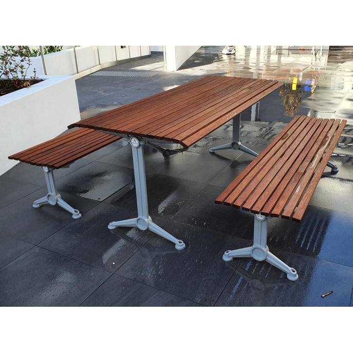 London Setting with Benches – Merbau Hardwood